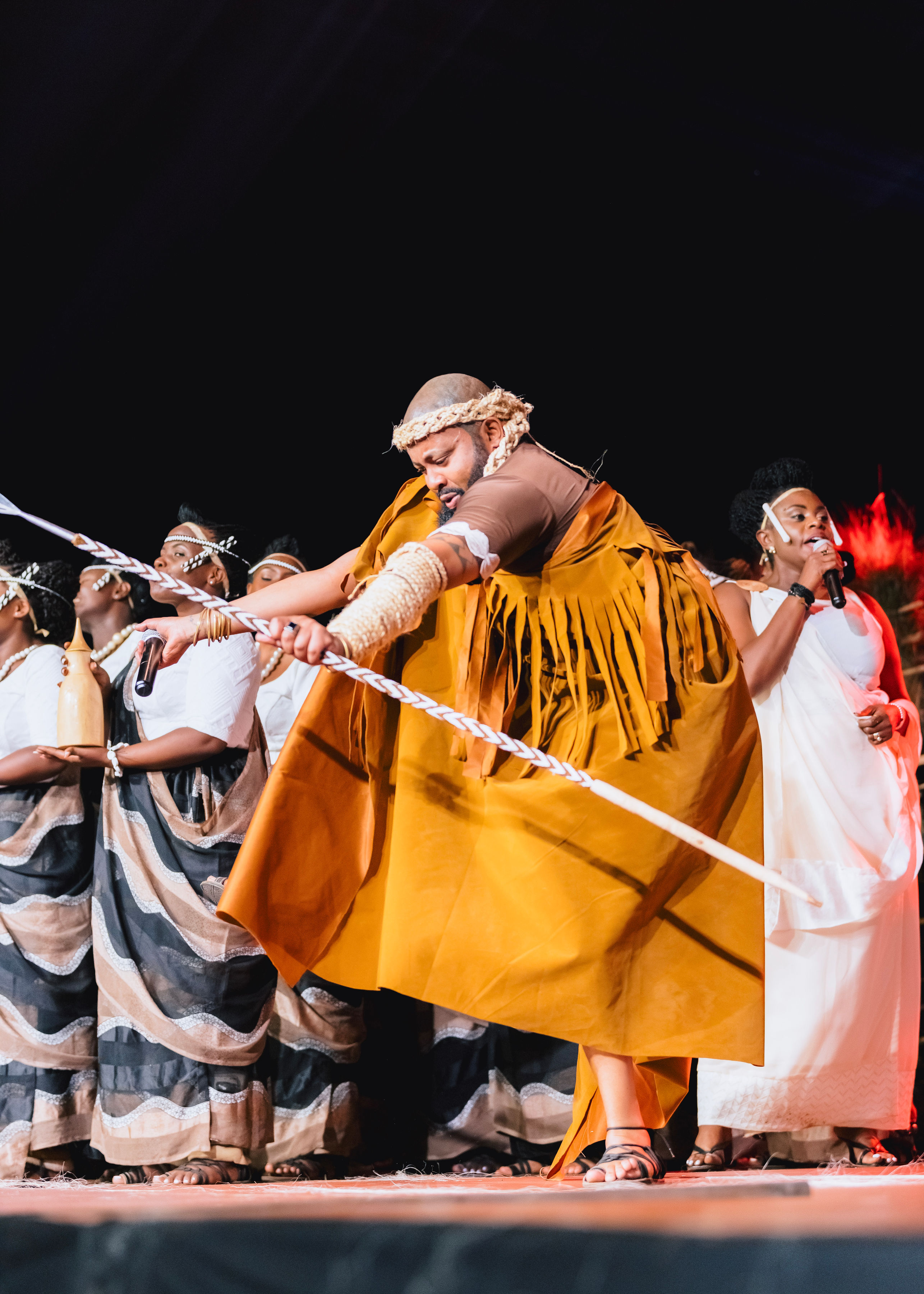 INTAYOBERANA performance